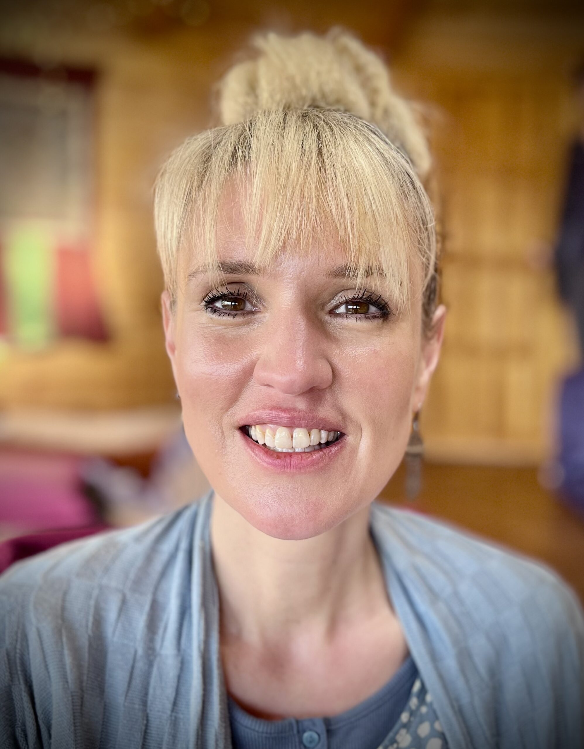 Portrait of Lisa Cairns